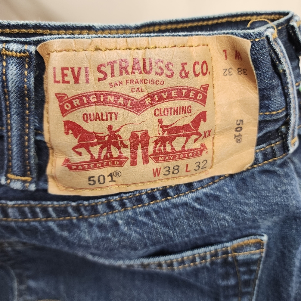 Levi's 501 Button Fly